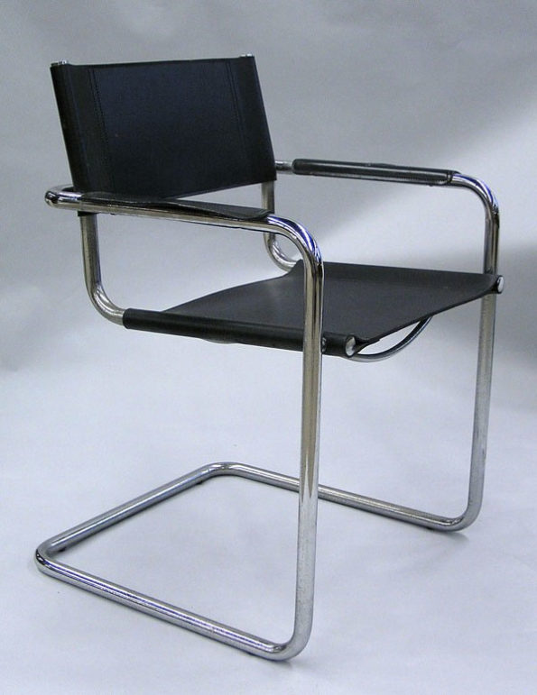 Le fauteuil B34 &quot;Cesca&quot; de Marcel Breuer Du Grand Art